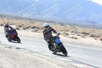 media/Dec-01-2025-Moto Forza (Mon) [[2daa91e15f]]/3-Beginner Group/Session 3 (Turn 16 Inside)/